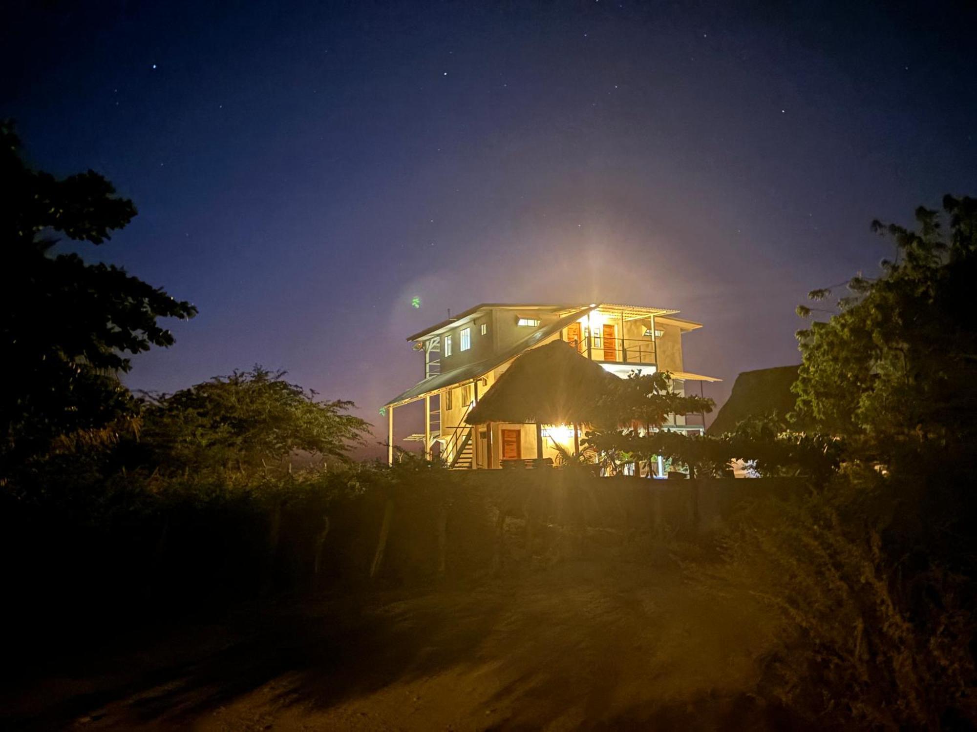 Stella Mar Oceanfront Hotel Popoyo Exterior foto