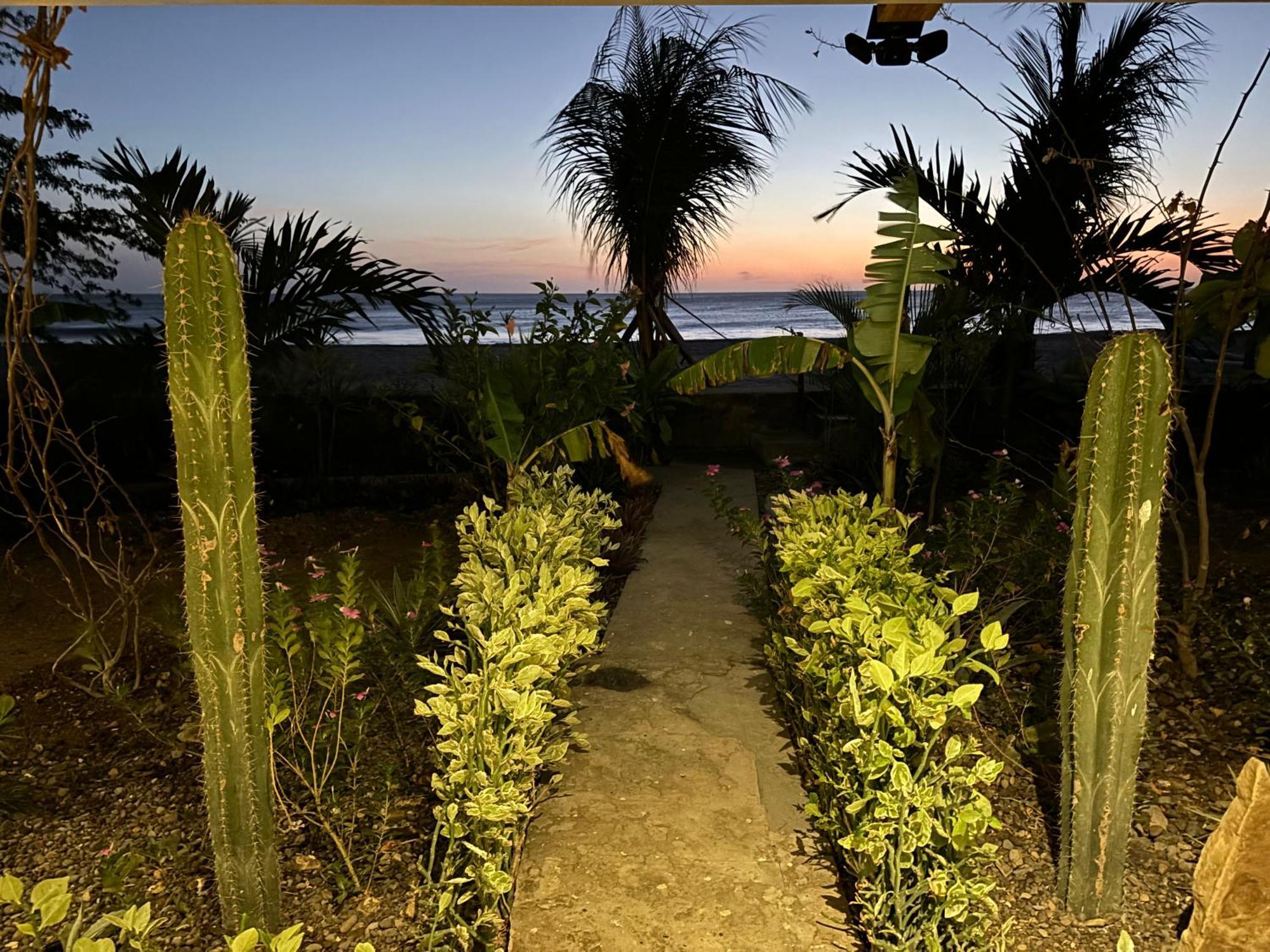 Stella Mar Oceanfront Hotel Popoyo Exterior foto